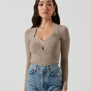ASTR the Label Twist Front Sweater
